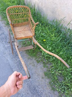 Proutěný kočárek na mimino.. - 5
