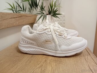 Slazenger dámské tenisky vel. 38 - 5