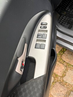 Toyota Urban Cruiser benzín - 5