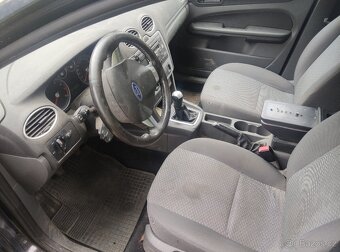 Ford Focus kombi 1 . 6 - 5