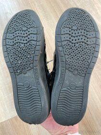 Kotníčkové boty Geox vel. 32 - 5