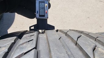 Letní pneu 235/45/17 Continental - 5