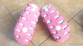 Nazouváky - glosy- Crocs a Coqui - 5