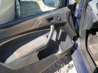 FORD FIESTA 1.6 - 5