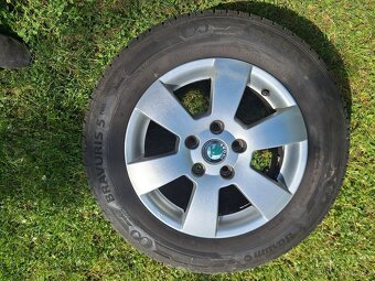 Prodám ALU kola 195/65 R15 V91 - Škoda Octavia 2 - 5