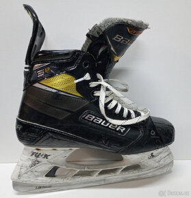 Brusle Bauer Supreme 3S PRO SR 9 - 5