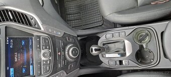 Hyundai Santa Fe Grand - 5