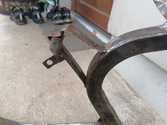 Predám rám so štítkom na Jawa 550 - 5