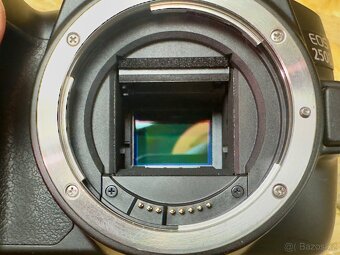 Canon 250D + objektivy - 5