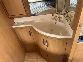 Hobby De Luxe 440 / 100 km/h/ Francouzská postel - 5