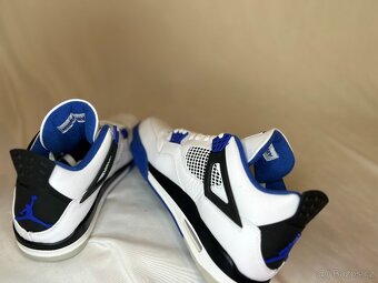 Jordan Retro 4 Motorsports (2017) - 5