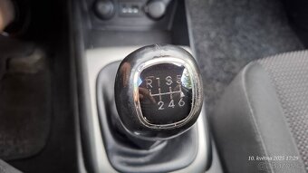 Hyundai i30 1.6 diesel 85kw - 5