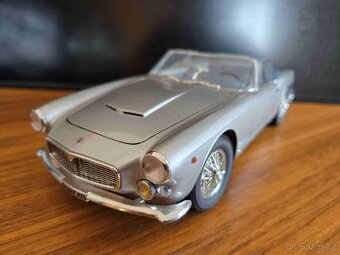 Maserati 3500GT Vignale (1959) RICKO 1:18 - 5