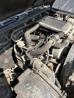 Mitsubishi Pajero 2.5td - 5