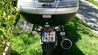 Suzuki GSX 1400 - 5