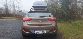 Hyunda i30 Trikolor 1,6i + LPG , koupeno v ČR 2.Majitel - 5