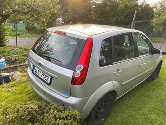 Ford Fiesta 1.4i r.v: 2008 - 5