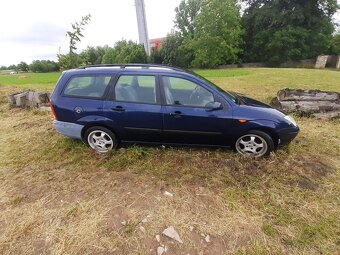 Ford Focus Combi 1.8/16V benzín - 5