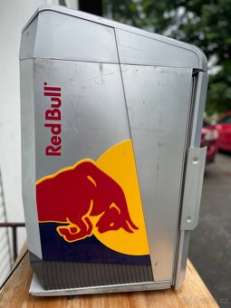 Lednička Redbull - 5