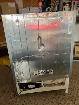 EMbraco lednička k vestavbě pod kuchyňskou linku - 5