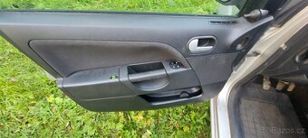 Ford fiesta 1.4 16v - 5