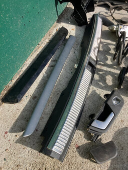 Díly Audi A4 B7 - 5