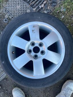 Mám jena prodej 5x100 15 ET43 sjeté gumy,kola originál Škoda - 5