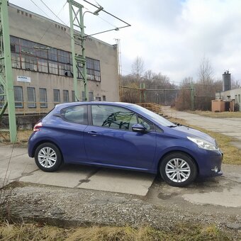 Peugeot 208 1.2 benzín 60kw, poctivých 136tkm, klima - 5