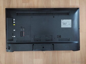 LED Televize Samsung UE32J5100 Prasklý displej - 5