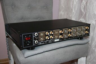 Burmester 877 XLR High End Stereo Preamplifier použitý - 5