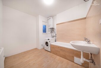Prodej bytu 1+1, Plzeň, Náměstí Míru, ev.č. 00088 - 5