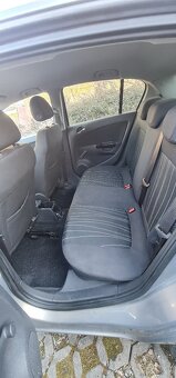Prodám Opel Corsa 1.2 (2010) - 5