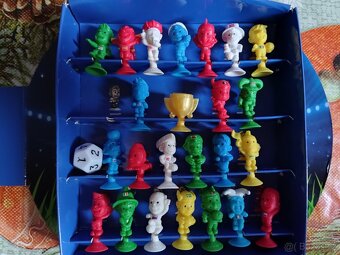 Sběratelská alba stikeez a jiná - 5