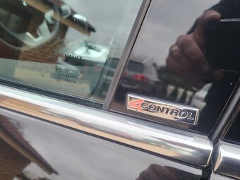 Renault Laguna III 2.0dCi 127kW 4Control - Webasto - 2x sada - 5