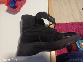 Prodám dětské kotníkové boty vel 34 - 5