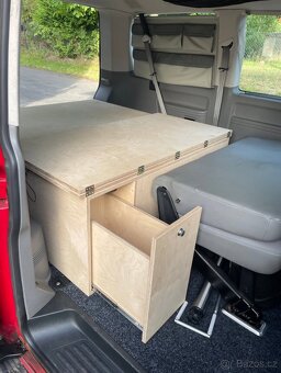 Vestavba do VW T5 - 5