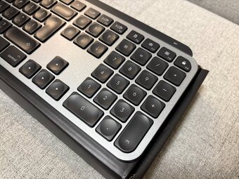 Logitech MX Keys for Mac - 5