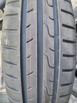 165/65/15 letni pneu DUNLOP a MICHELIN 165/65 R15 - 5