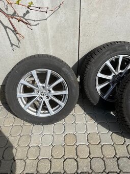 Prodám kompletní zimní kola na volkswagen Tiguan. - 5