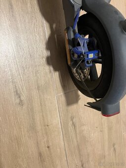 Prodám elektrokoloběžku Xiaomi mi electric scooter 3 - 5