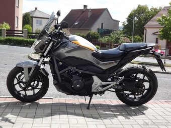 Honda NC 700S - 5
