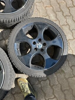 5x112 r18 225/40r18 Vw gti original - 5