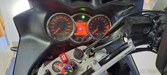 Suzuki V-strom DL 1000 - 5