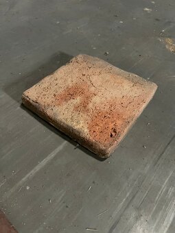 Prodám půdovky - cihlová dlažba 105m2 - 5
