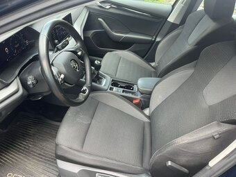 Škoda Octavia 4, koupeno v ČR, pravidelny servis nová STK - 5