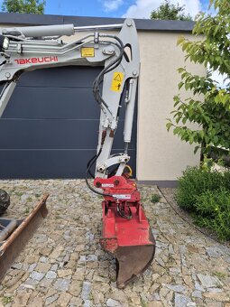 Takeuchi TB 225 2.5t - 5