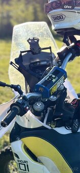 Husqvarna 701 enduro - Rade Garage - kokpit - 5