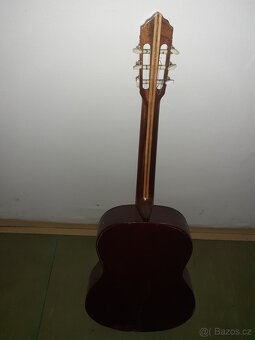 Kytara Max Fisher. - 5