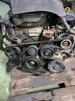 Motor 1ZZ-FE Toyota Corolla Verso 1.8 VVT-i 95kW - 5