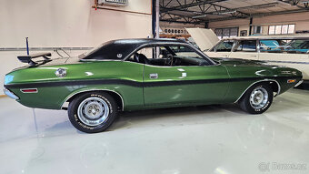 1970 Dodge Challenger R/T SE 383 V8, manuál, po renovaci - 5